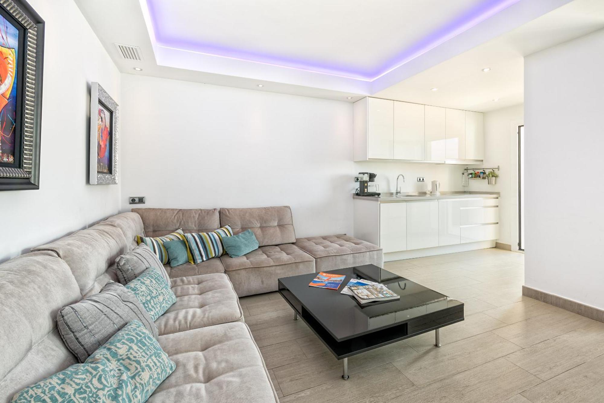 Amazing First Line In Cabopino Marina By Costarentals - M42 Apartamento